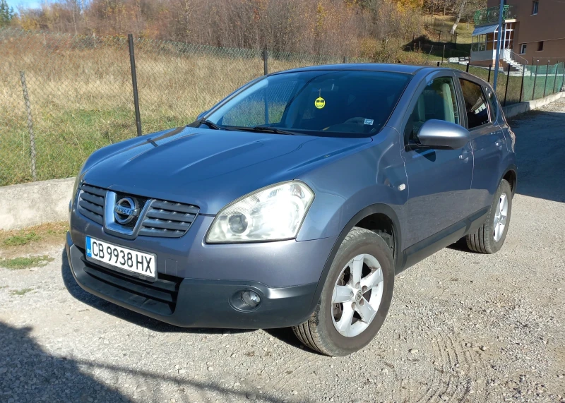 Nissan Qashqai 2.0 бензин, снимка 15 - Автомобили и джипове - 49531912