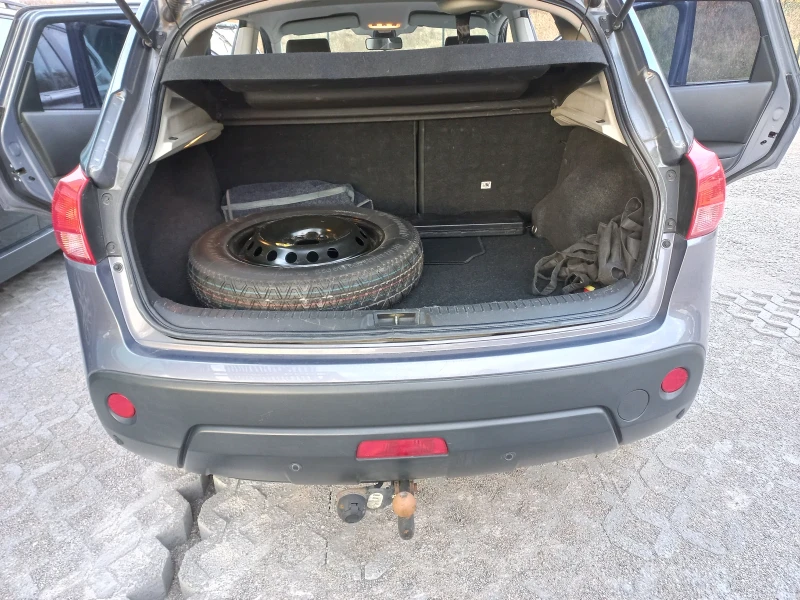 Nissan Qashqai 2.0 бензин, снимка 13 - Автомобили и джипове - 49531912