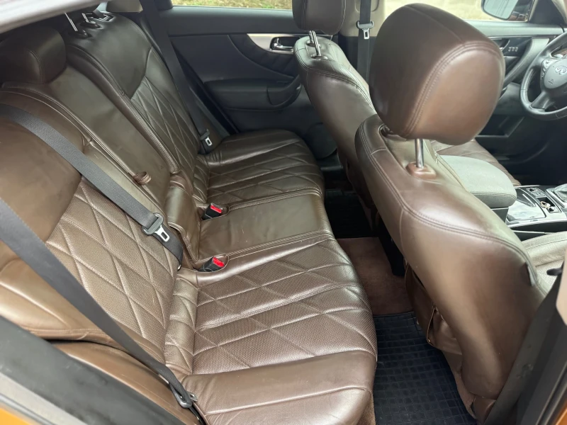 Infiniti Fx 35 ГАЗ, снимка 12 - Автомобили и джипове - 52049860