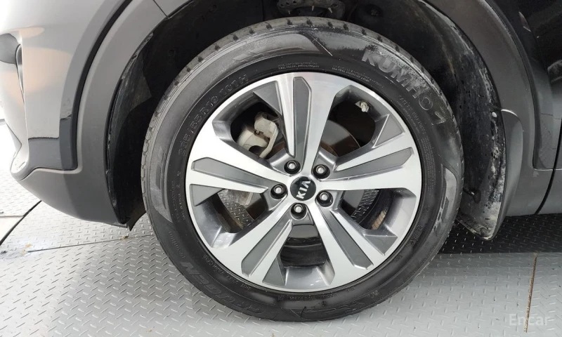 Kia Sorento, снимка 5 - Автомобили и джипове - 53231193