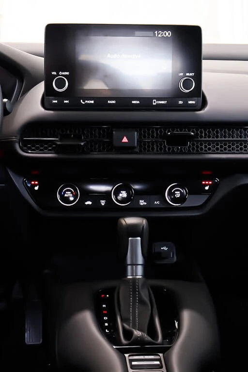 Honda Hr-v LX* FWD* АвтоКредит* (ЦЕНА ДО БГ), снимка 13 - Автомобили и джипове - 54139003