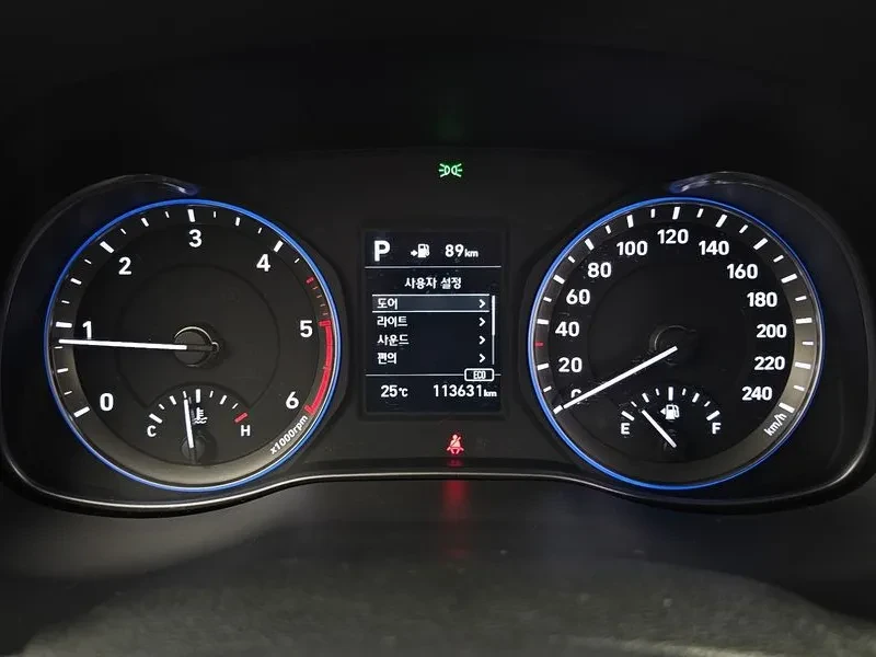 Hyundai Kona 1.6, снимка 8 - Автомобили и джипове - 54627028
