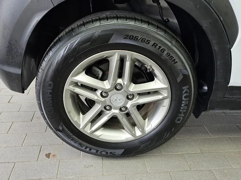 Hyundai Kona 1.6, снимка 5 - Автомобили и джипове - 54627028