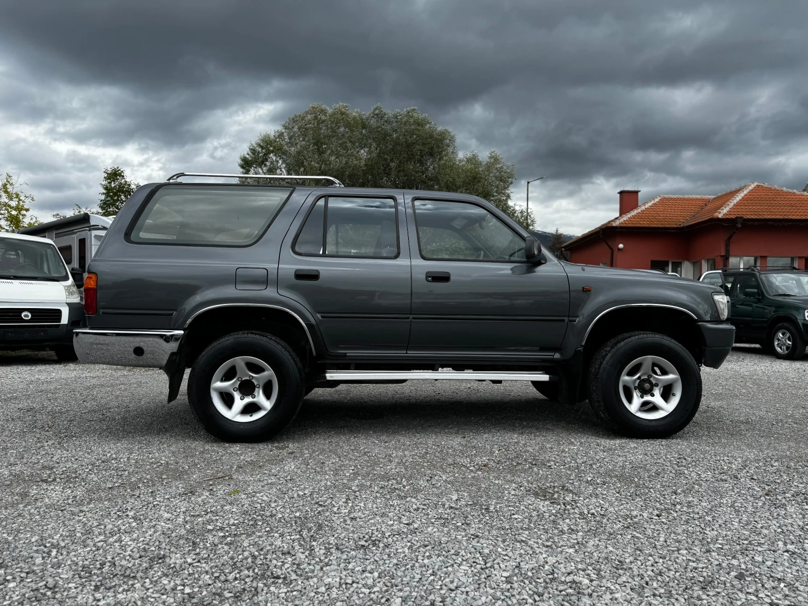Toyota 4runner 3000i V6/4х4/Италия/БЕЗ НИКАКВИ РЪЖДИ!/Газ - изображение 8