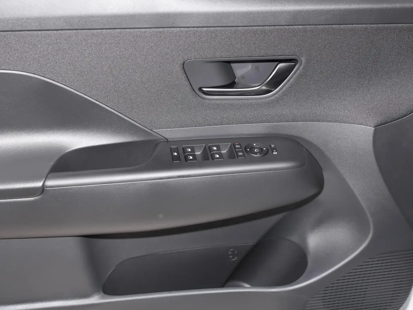 Hyundai Kona 1.6 TGDI DCT N-Line Navi LED Kamera Mod2026 | Mobile.bg � ����������� 12