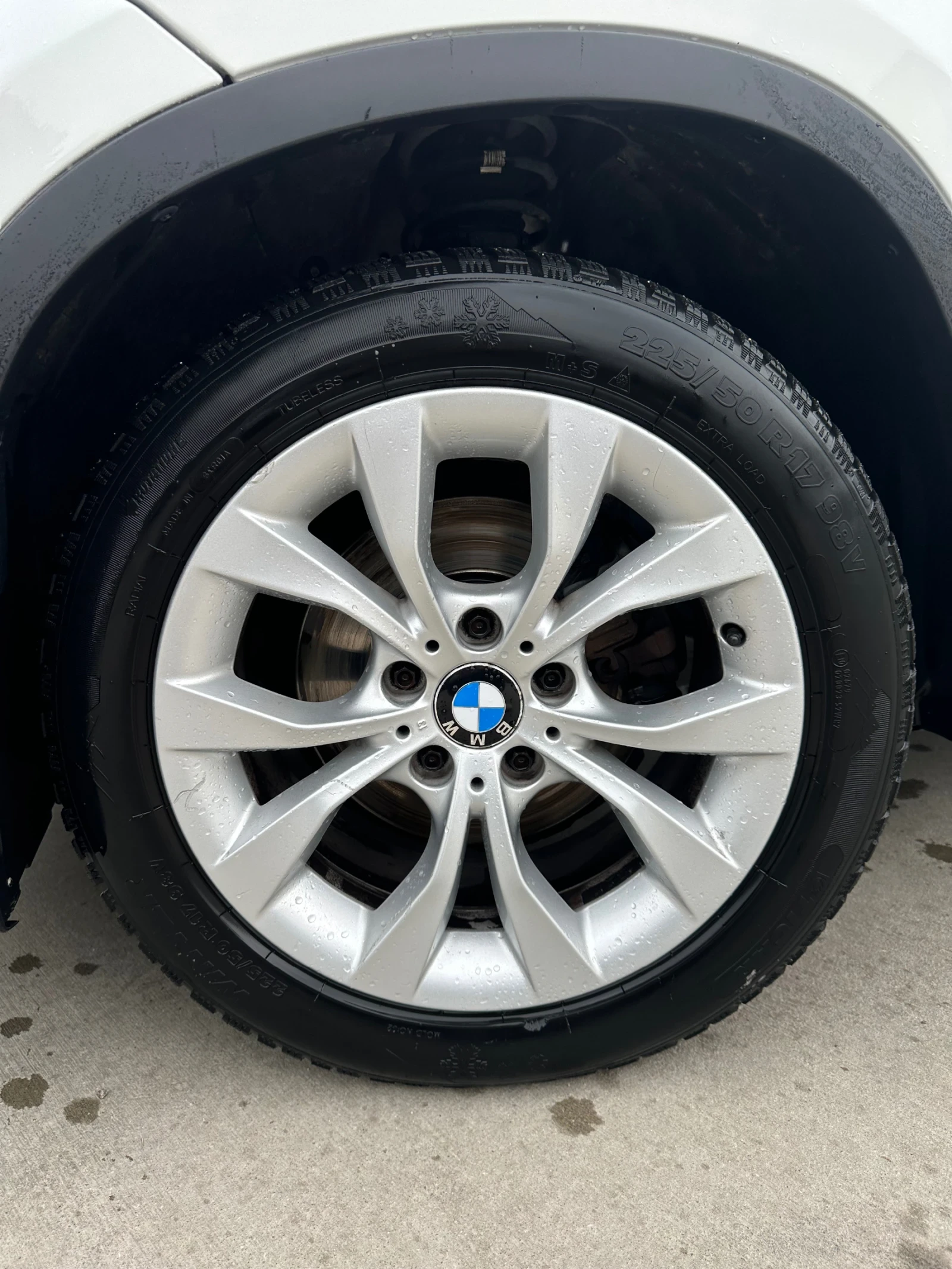 BMW X1 Обслужена, снимка 6 - Автомобили и джипове - 54442673