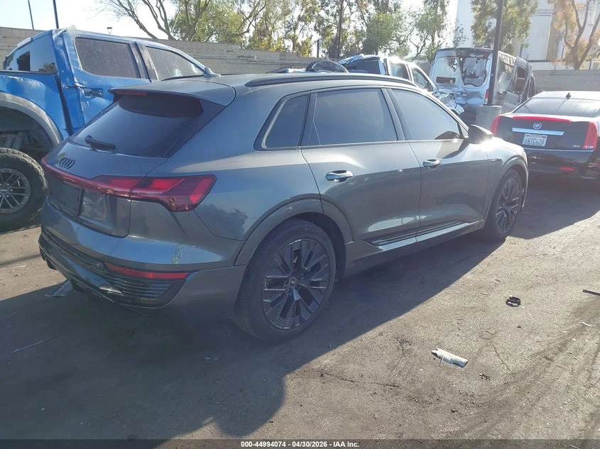 Audi Q8 E-Tron Prestige Quattro, снимка 4 - Автомобили и джипове - 54770073