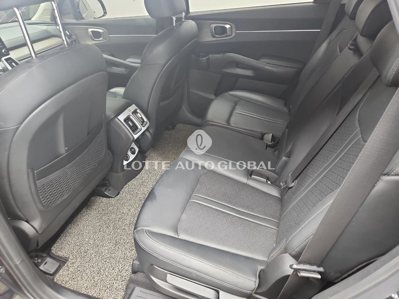 Kia Sorento 2.2D Signature* ПОДГРЕВ* 360 CAM* ОБДУХ, снимка 15 - Автомобили и джипове - 54896883