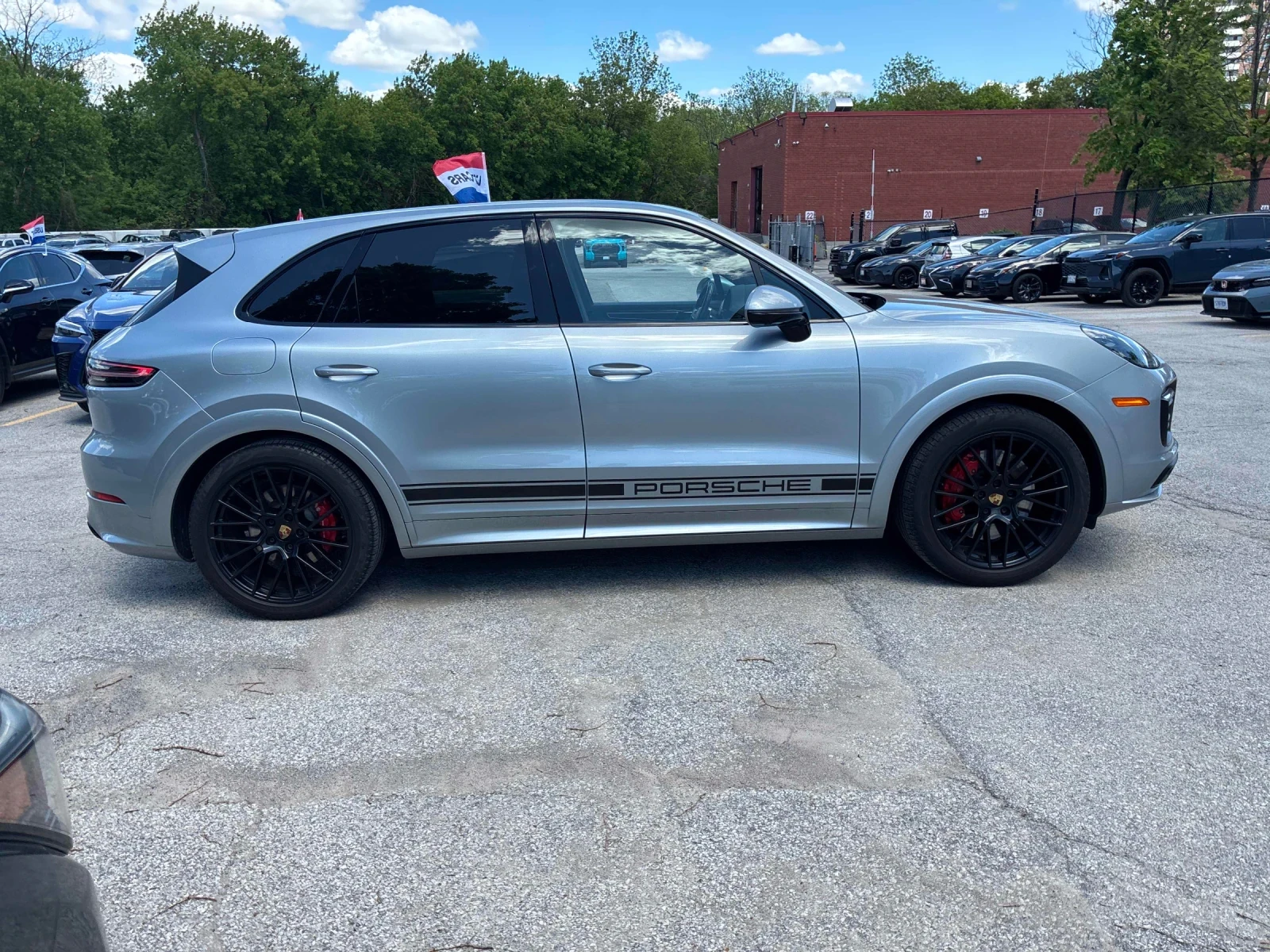 Porsche Cayenne GTS / CARFAX, снимка 3 - Автомобили и джипове - 54920362