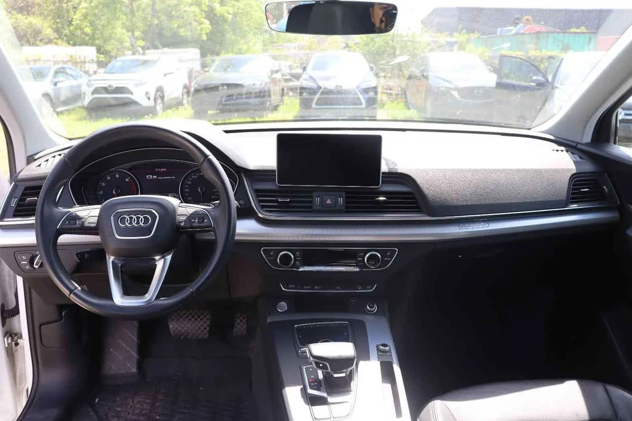 Audi Q5  Progressiv / LED / 360 / АВТОКРЕДИТ , снимка 9 - Автомобили и джипове - 55076328