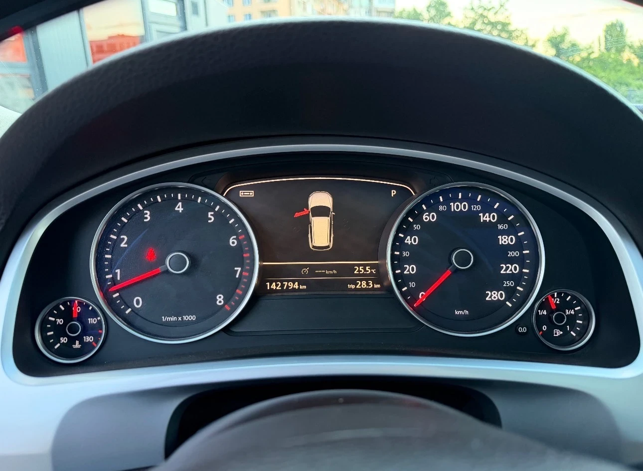 VW Touareg, снимка 12 - Автомобили и джипове - 55090792