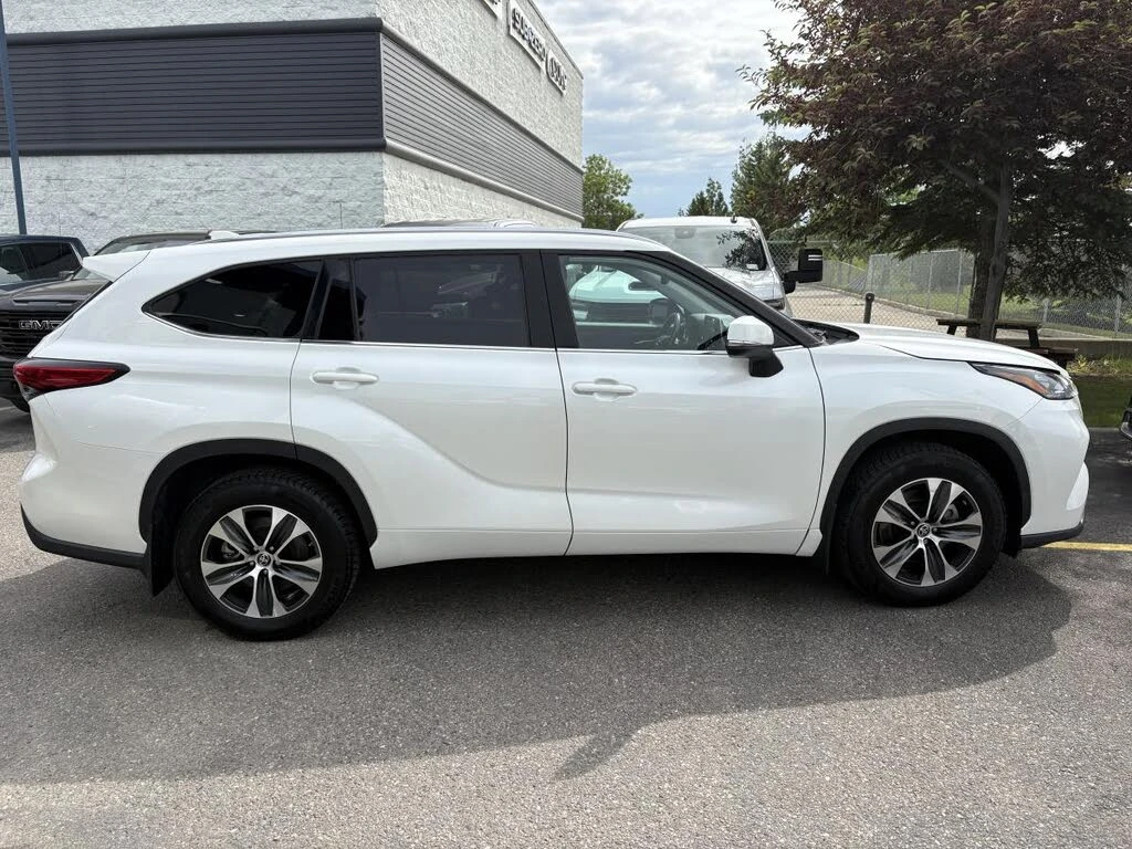 Toyota Highlander XLE AWD !FULL! PANORAMA, снимка 3 - Автомобили и джипове - 55174631