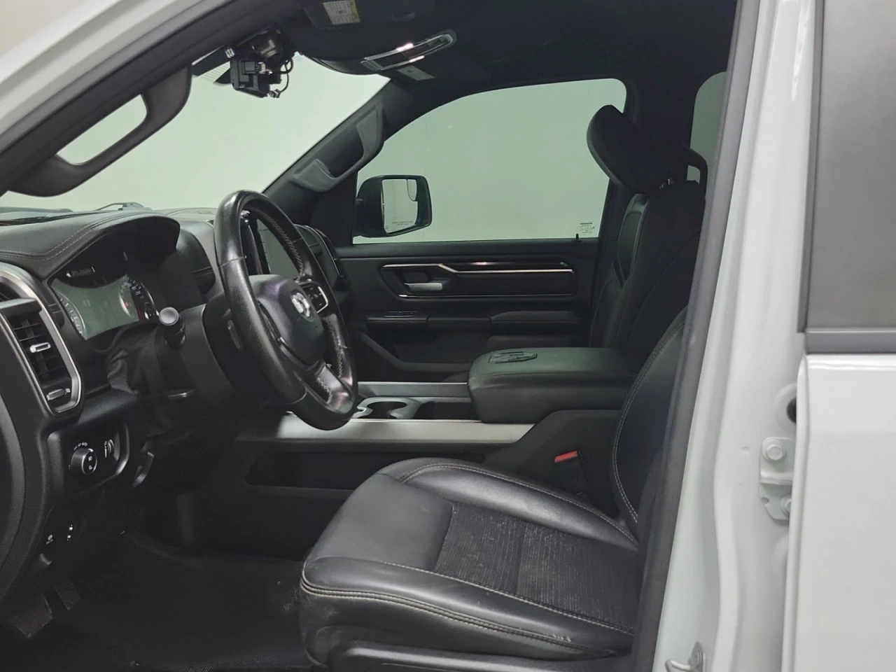 Dodge RAM 1500 SPORT CREW CAB SHORT BED, снимка 5 - Автомобили и джипове - 55524453