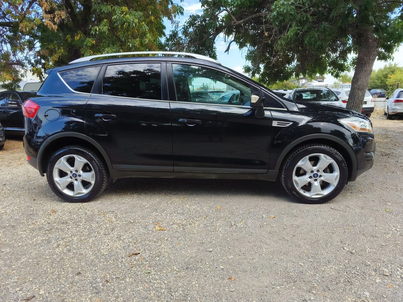 Ford Kuga * * TITANIUM* FULL OPTION* 4WD* ITALY* 2.0D-163PS*, снимка 11 - Автомобили и джипове - 56148601