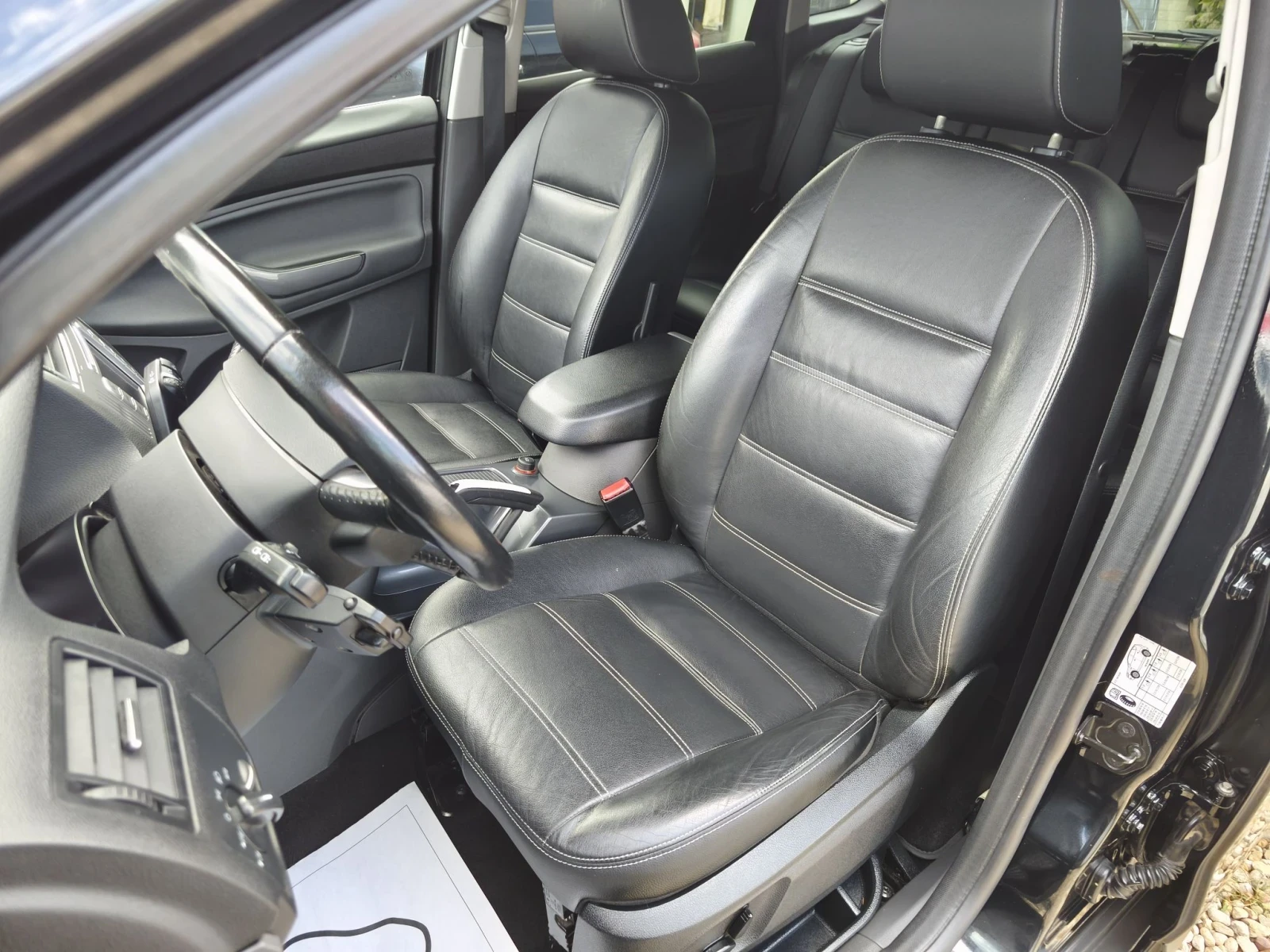 Ford Kuga * * TITANIUM* FULL OPTION* 4WD* ITALY* 2.0D-163PS*, снимка 6 - Автомобили и джипове - 56148601