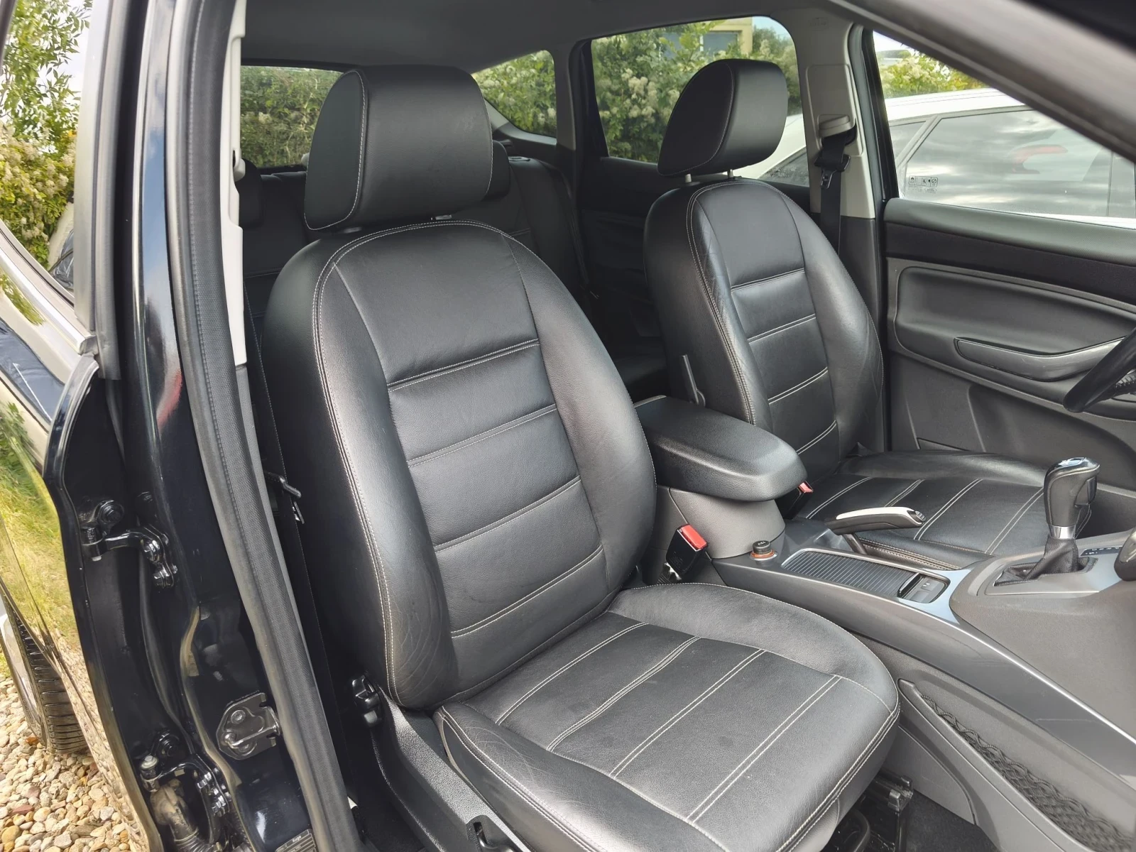 Ford Kuga * * TITANIUM* FULL OPTION* 4WD* ITALY* 2.0D-163PS*, снимка 7 - Автомобили и джипове - 56148601