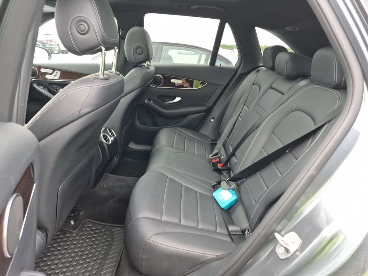 Mercedes-Benz GLC * 300 * CARFAX * , снимка 12 - Автомобили и джипове - 56293297