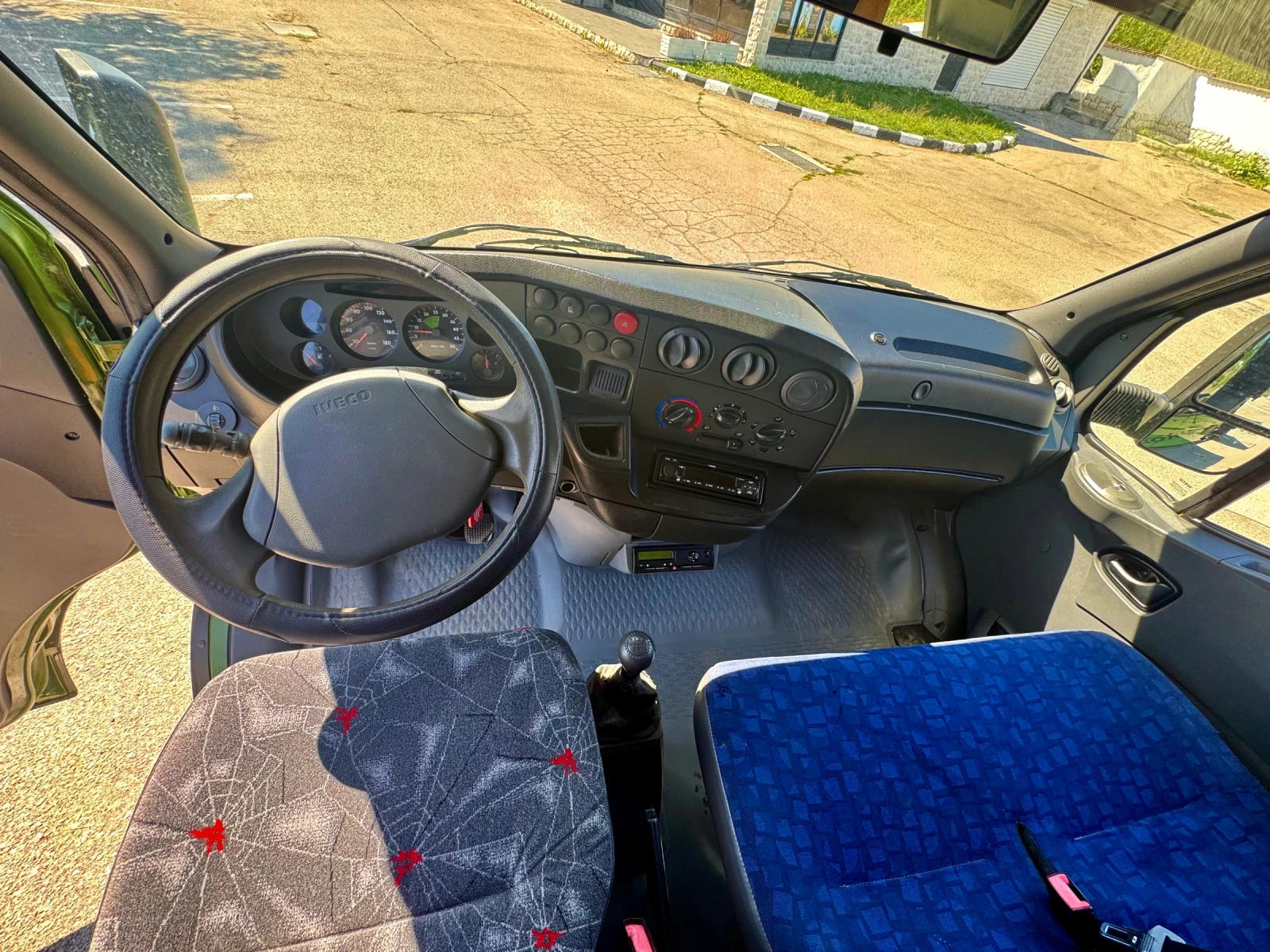 Iveco 35c15 САМОСВАЛ - изображение 8