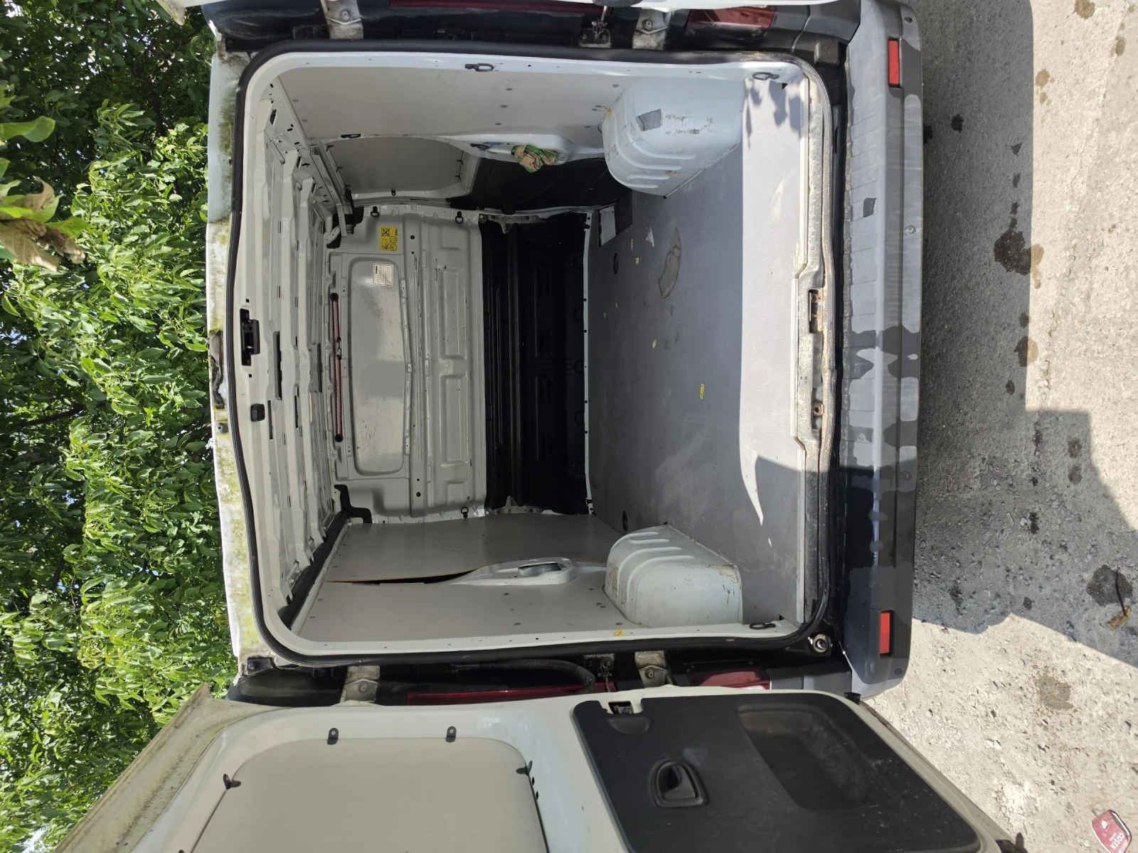 Opel Vivaro 1.6D, снимка 6 - Бусове и автобуси - 55218156