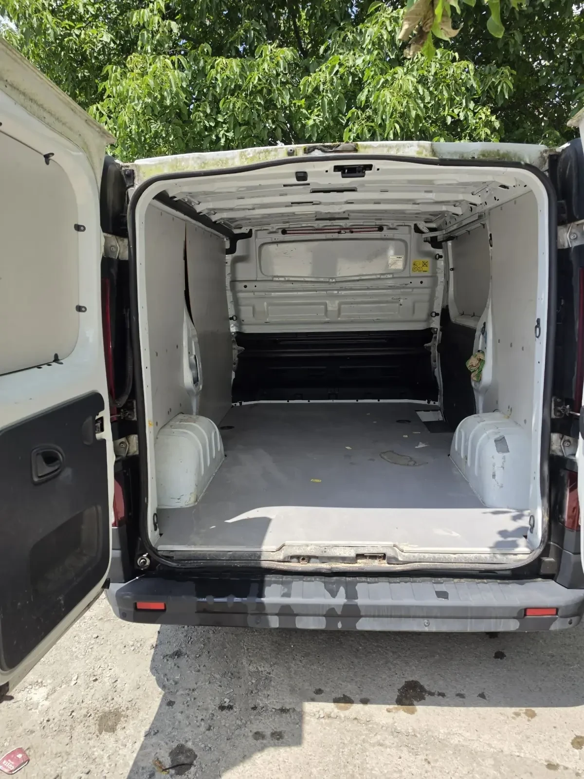 Opel Vivaro 1.6D, снимка 5 - Бусове и автобуси - 55218156