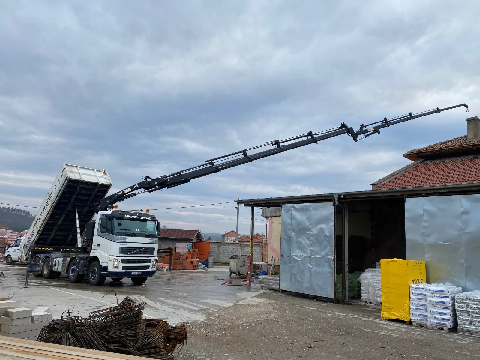 Volvo Fh   17.11 | Mobile.bg   12