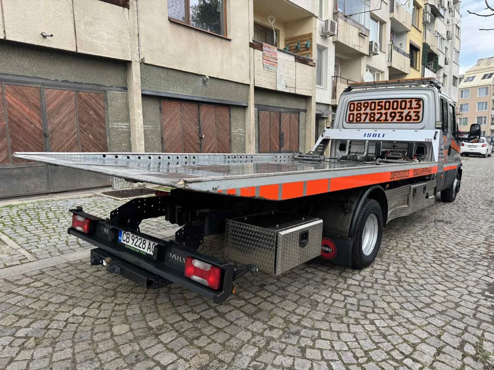 Iveco Daily 70C18/ЕВРО6/ISOLI-ПАДАЩ БОРД/7местен - изображение 5