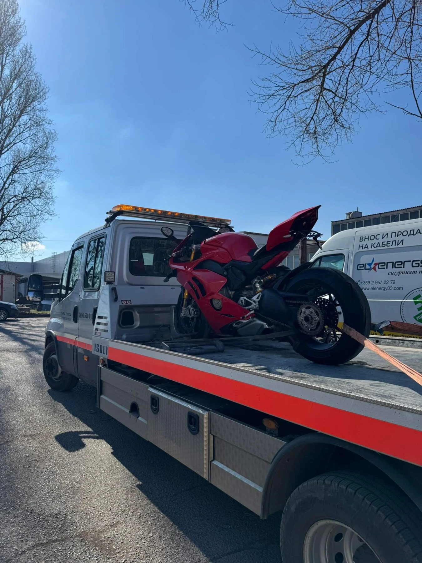 Iveco Daily 70C18/ЕВРО6/ISOLI-ПАДАЩ БОРД/7местен - изображение 4