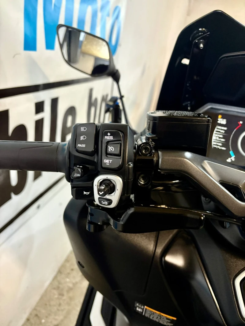 Yamaha T-max 560i TECHMAX 2025г!!! NEW MODEL !!!, снимка 8 - Мотоциклети и мототехника - 52851434