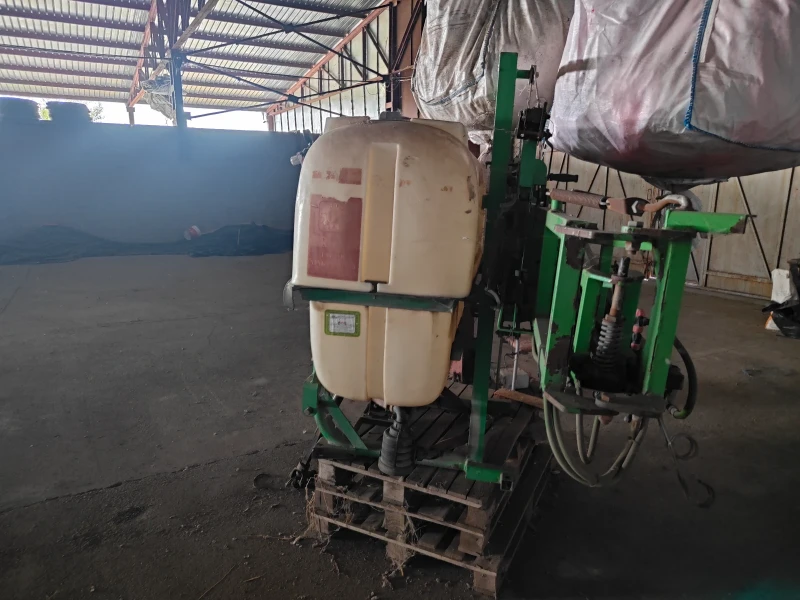 Пръскачка Parlayan 800L, снимка 7 - Селскостопанска техника - 51430458