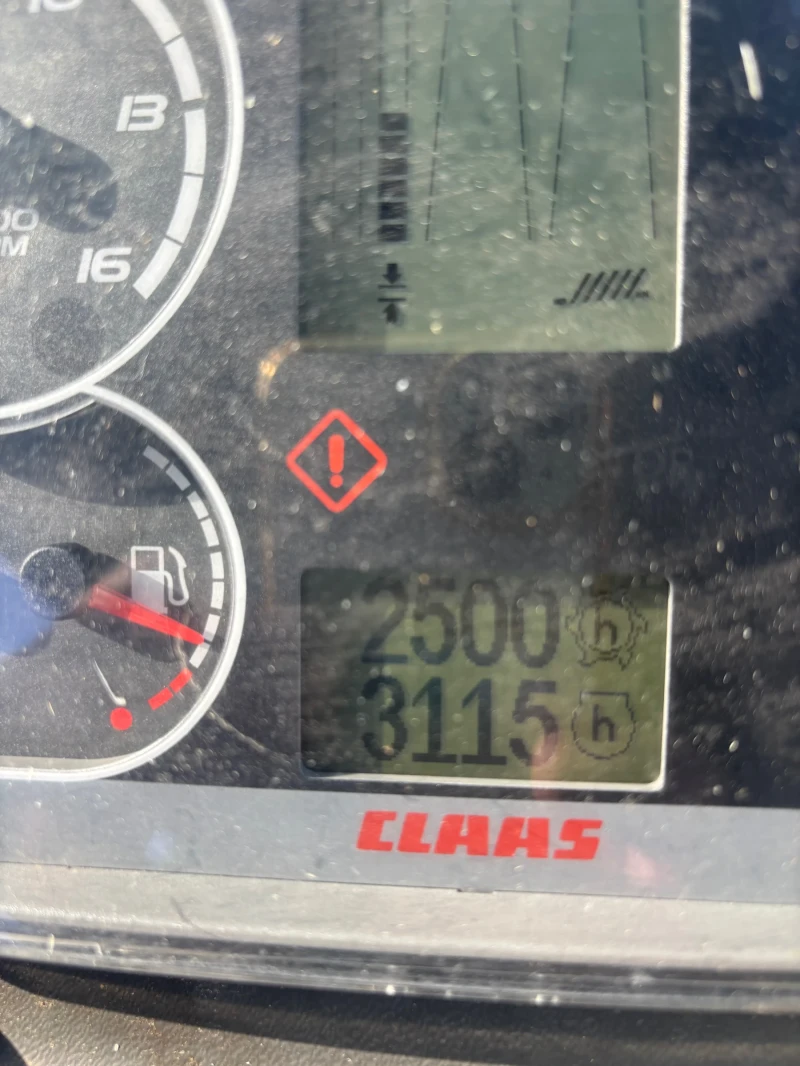 Комбайн Claas Avero 240, снимка 10 - Селскостопанска техника - 52598561