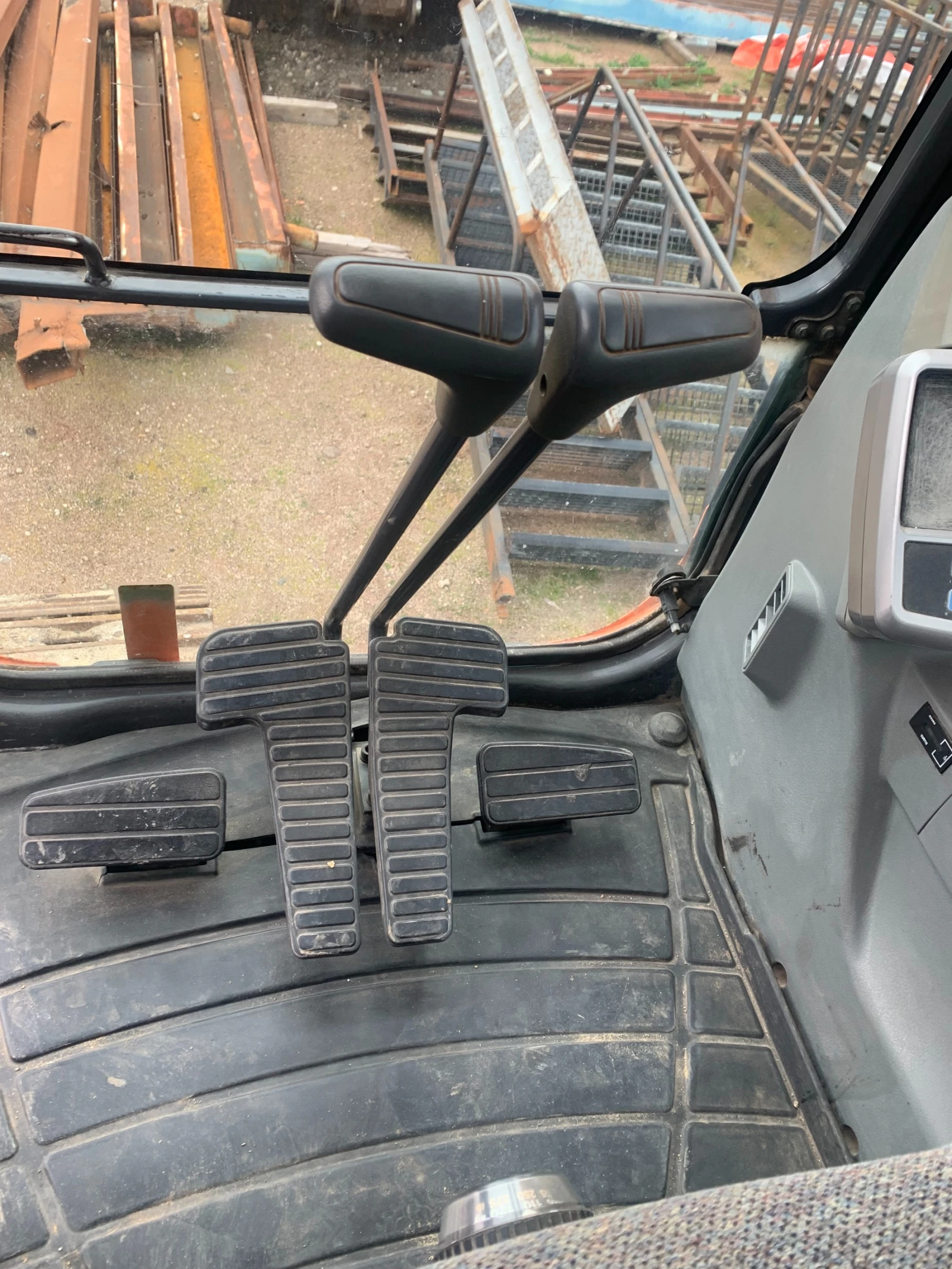 Багер DOOSAN DX235NLC , снимка 8 - Индустриална техника - 54199497