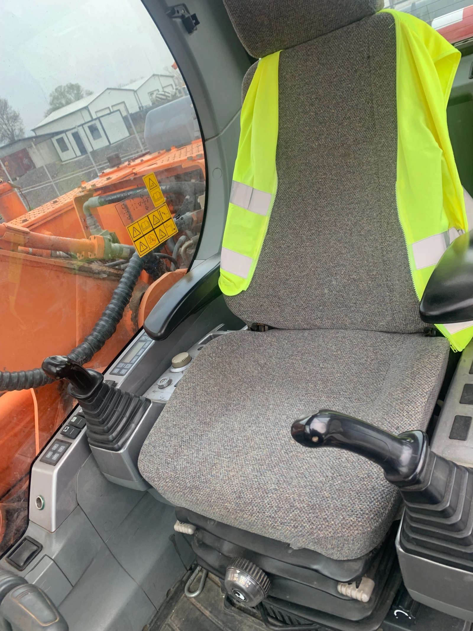 Багер DOOSAN DX235NLC , снимка 7 - Индустриална техника - 54199497