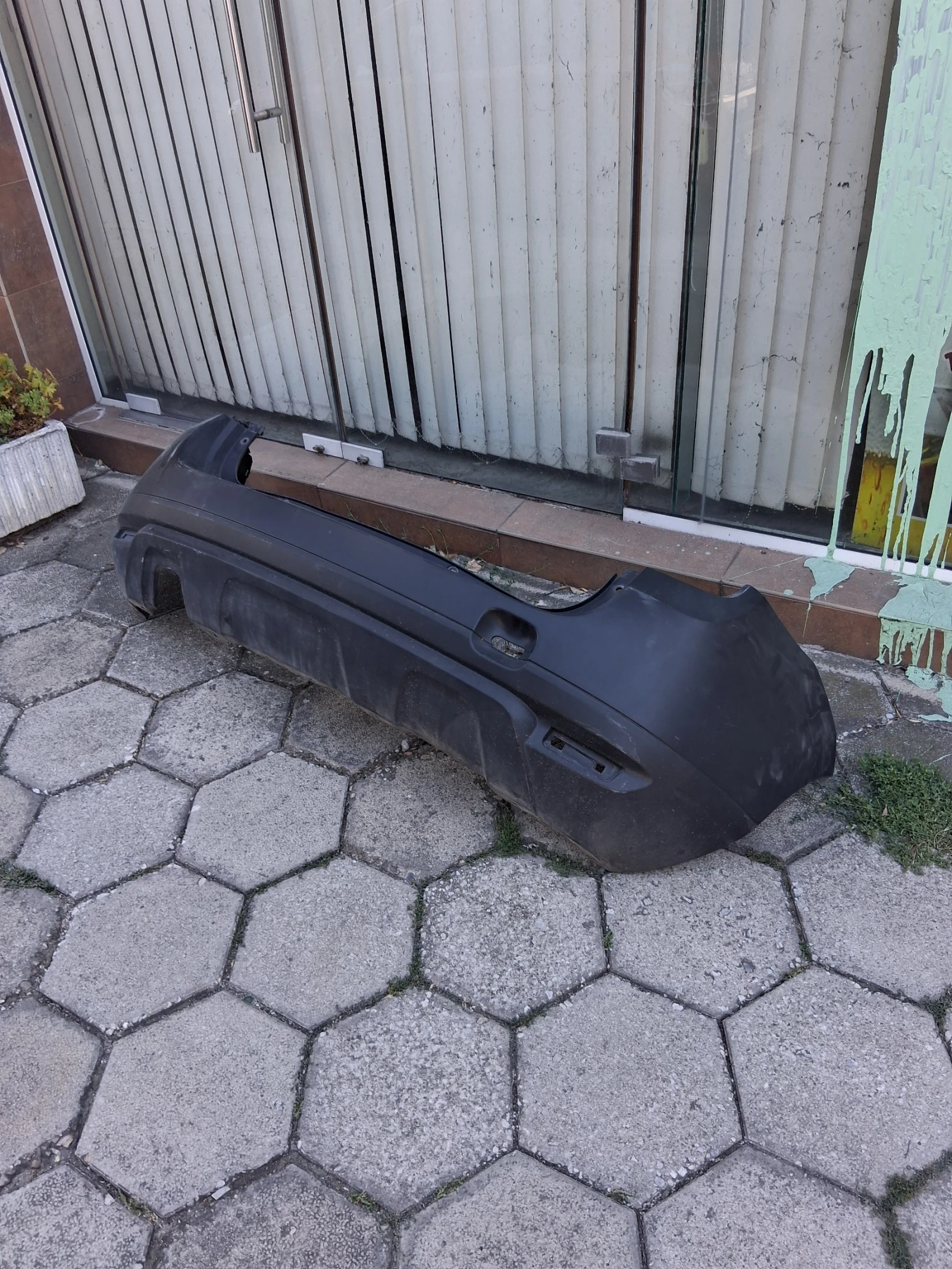 Задна броня за Дачия,,Дъстър''