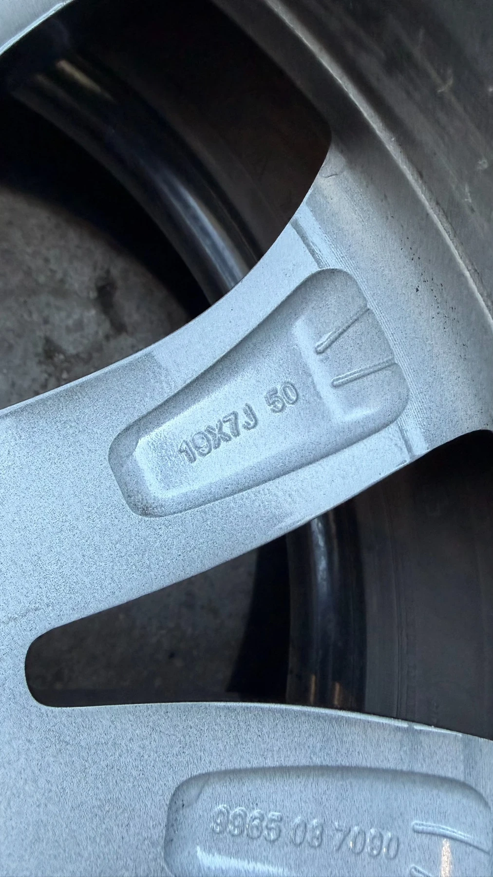 Гуми с джанти Continental 225/55R19, снимка 9 - Гуми и джанти - 54252251