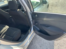 Peugeot 308 1.6 , 110 коня, ПАНОРАМЕН ТАВАН, снимка 11