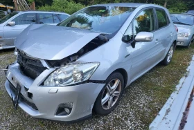 Toyota Auris 1.8 Хибрид Швейцария , снимка 2