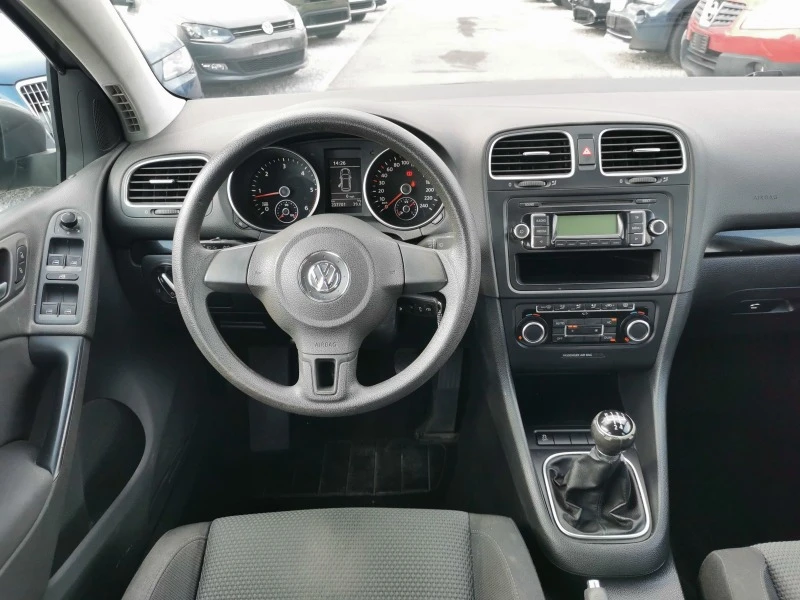 VW Golf TDI EVRO 5 , снимка 7 - Автомобили и джипове - 46356580