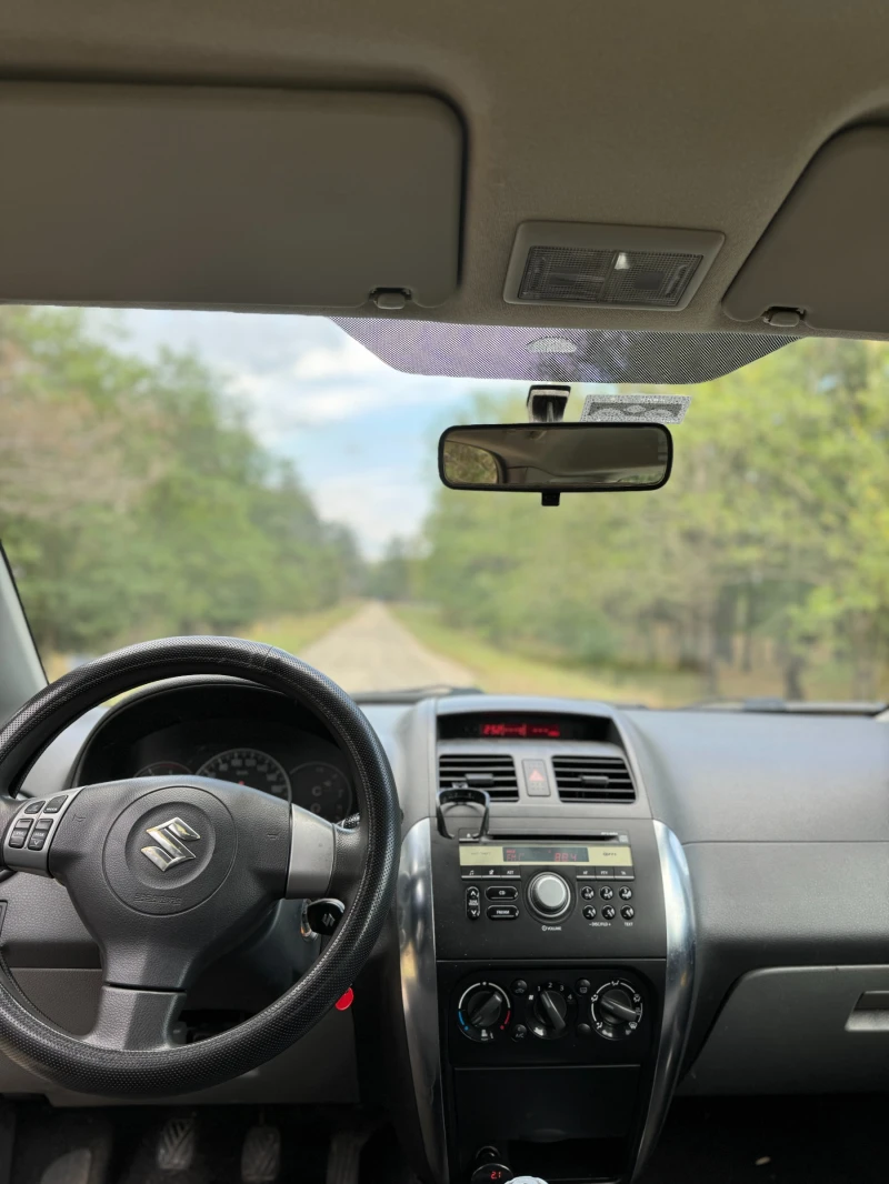 Suzuki SX4, снимка 15 - Автомобили и джипове - 52357148