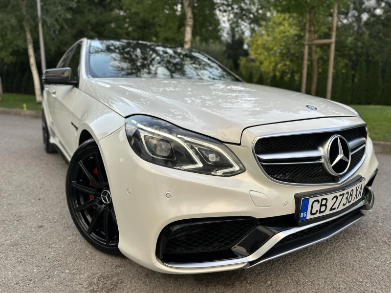 Mercedes-Benz E 63 AMG V8 Bi TURBO / 4 MATIC / ПАНОРАМА, снимка 1 - Автомобили и джипове - 47134527