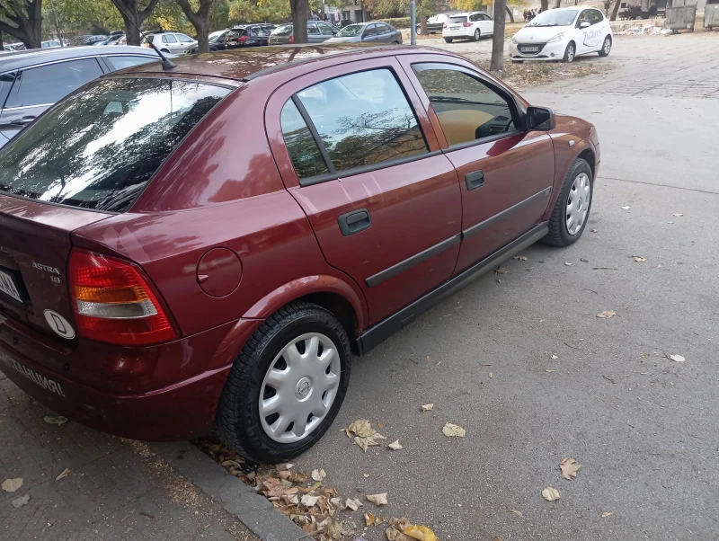 Opel Astra 1.6 моно, снимка 1 - Автомобили и джипове - 47965637