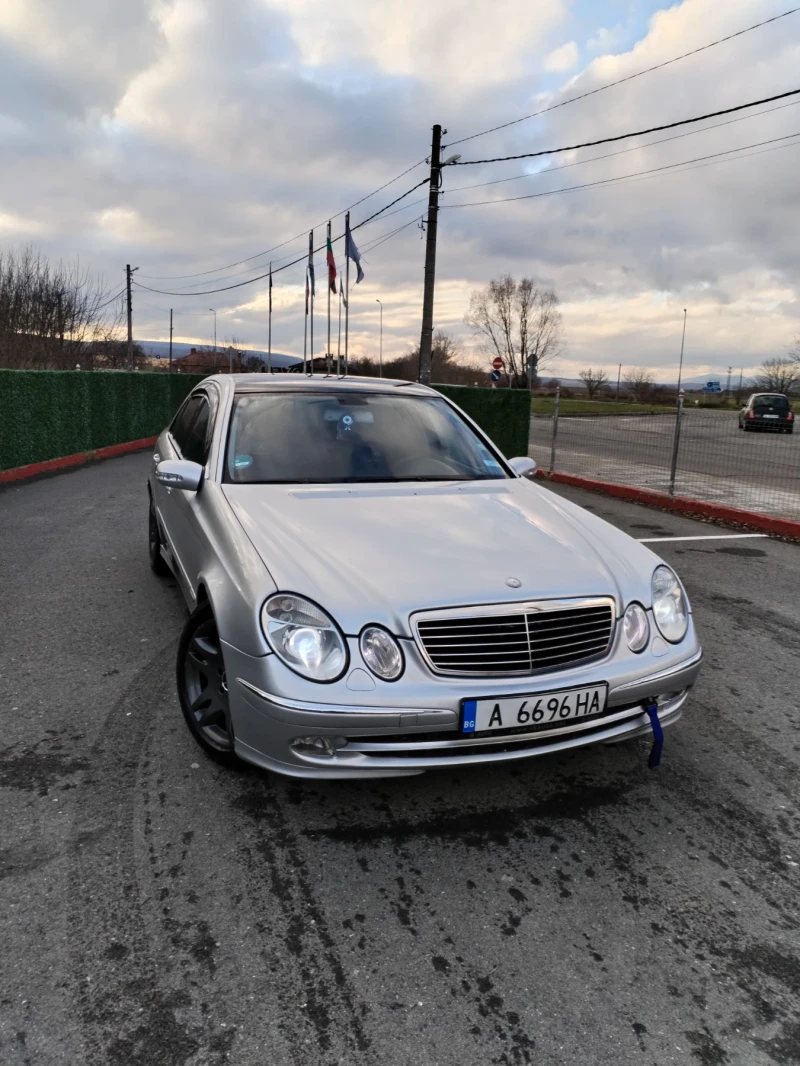 Mercedes-Benz E 320, снимка 2 - Автомобили и джипове - 48309109