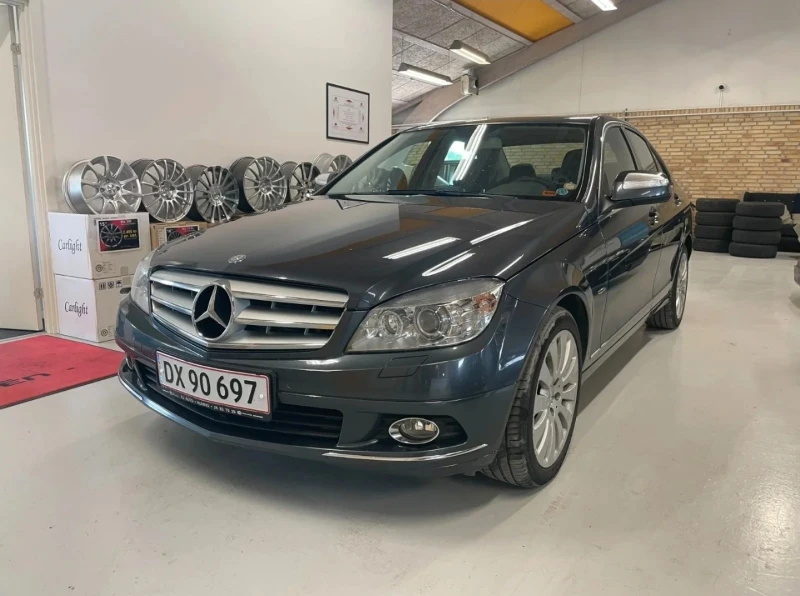 Mercedes-Benz C 320 4Matik 4x4 Kamera Panorama, снимка 1 - Автомобили и джипове - 48452708