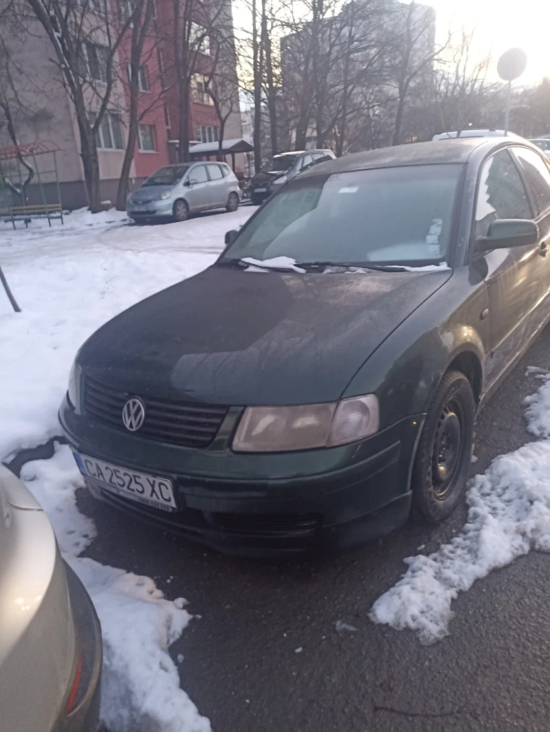 VW Passat, снимка 8 - Автомобили и джипове - 48877223