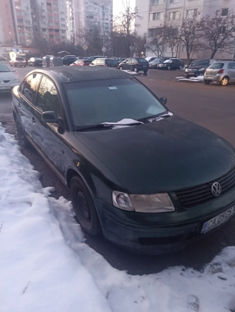 VW Passat, снимка 7 - Автомобили и джипове - 48877223