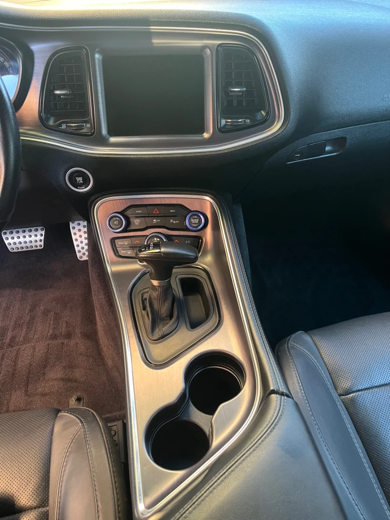 Dodge Challenger R/T BLACKTOP, снимка 9 - Автомобили и джипове - 52388042