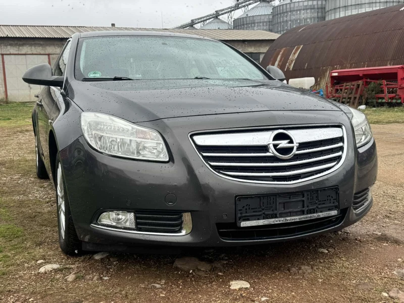 Opel Insignia 2.0CDTi 131кс.6ск.НАВИГАЦИЯ, снимка 3 - Автомобили и джипове - 52331601