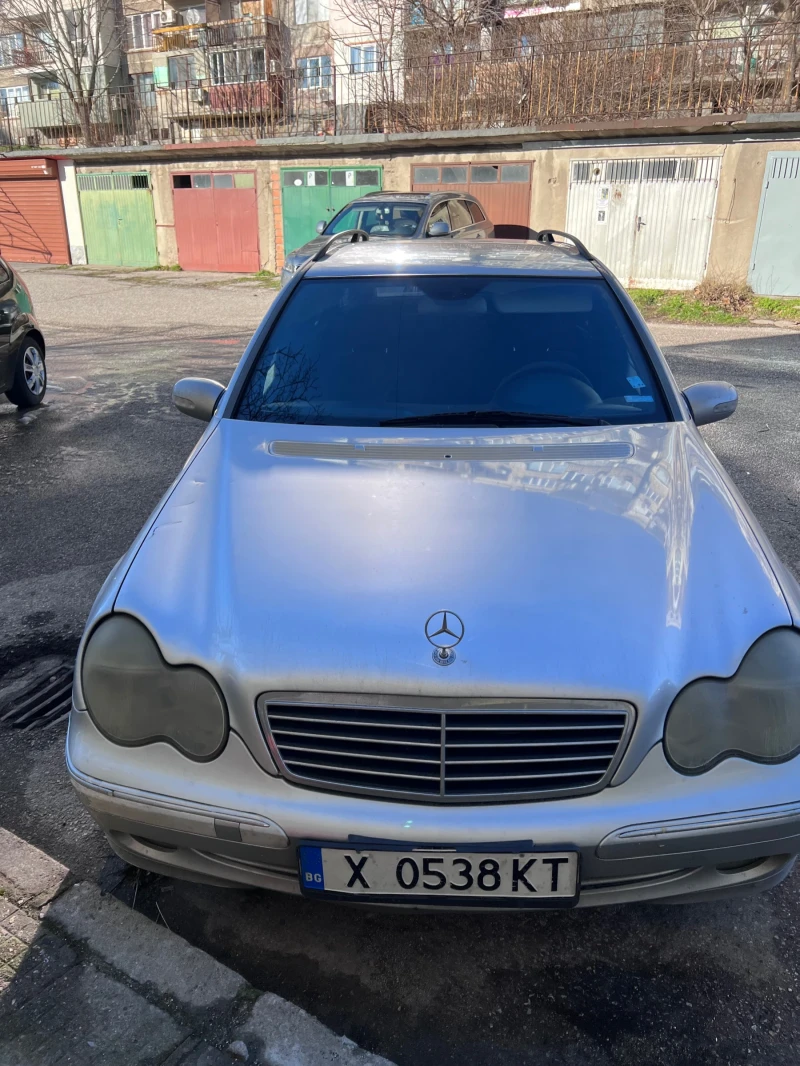 Mercedes-Benz C 220, снимка 3 - Автомобили и джипове - 53097858