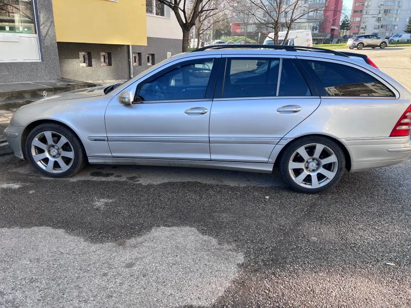 Mercedes-Benz C 220