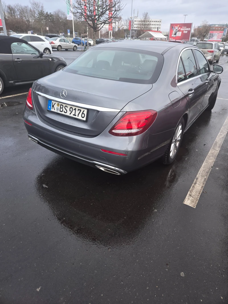 Mercedes-Benz E 200, снимка 5 - Автомобили и джипове - 53235158