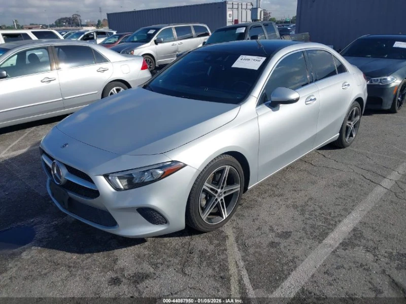 Mercedes-Benz A 220 2.0L I-4 DI, DOHC, VVT, TURBO, 188HP Front Wheel, снимка 2 - Автомобили и джипове - 53342798